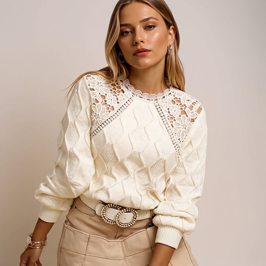 Isabella – Elegant and chic sweater